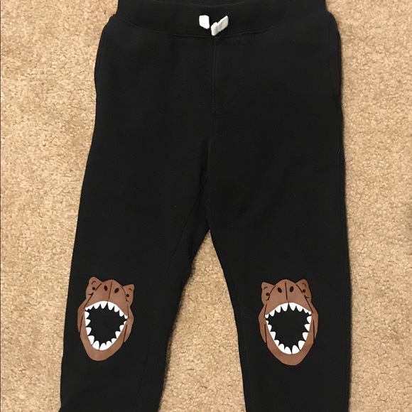 5t nike joggers